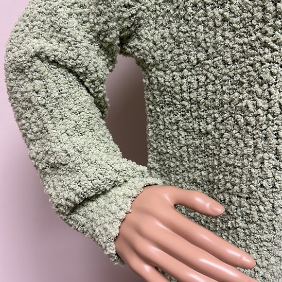 NWOT Green Chunky Knit Mockneck Sweater Size M - Picture 4 of 12